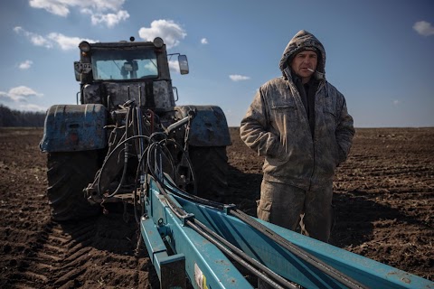 Inside a Ukrainian village where farmers stay for the wheat harvest but fear Russian attack