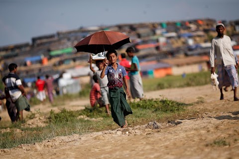 Rohingya refugee boy works to support family